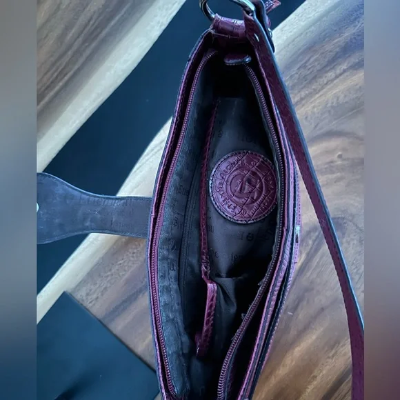 ETIENNE AIGNER Leather Handbag. Classic ‘Chianti Red’ Embossed Leather. EUC - Picture 8 of 8